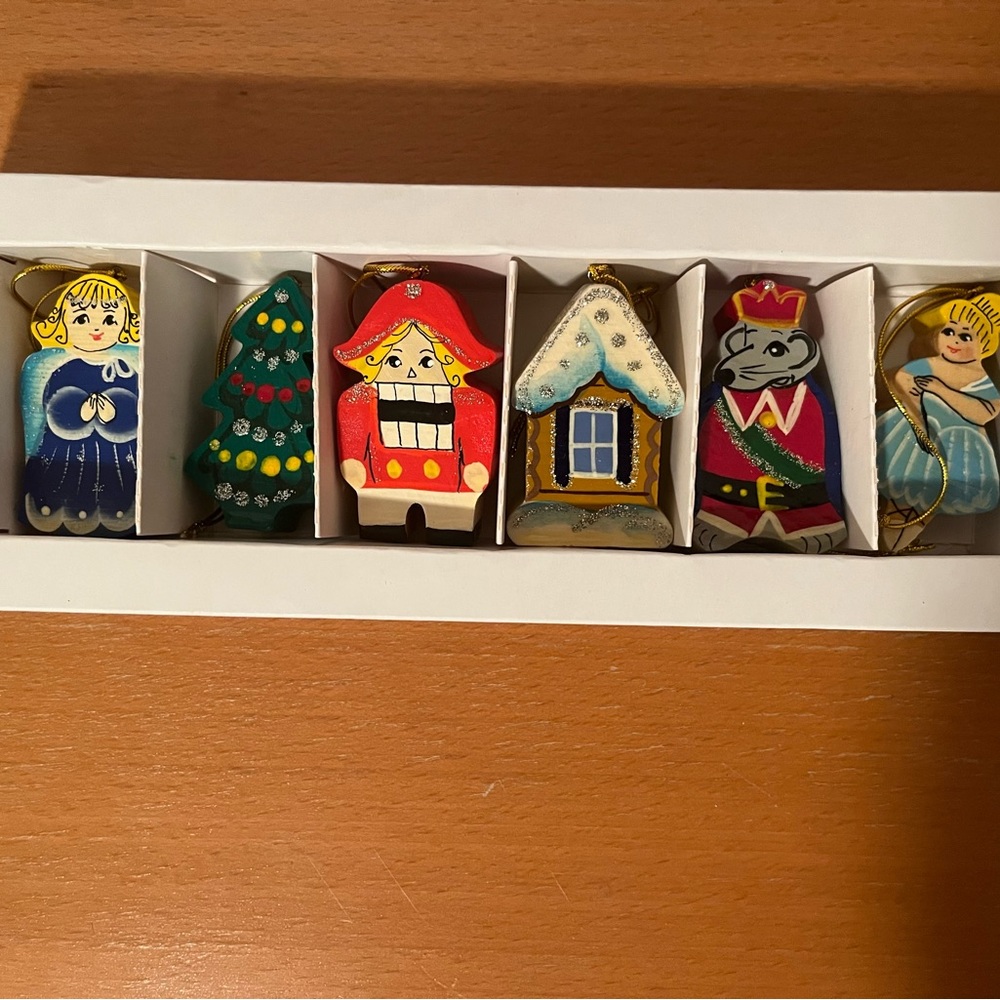 BRAND NEW Lot of 5 Handmade ornaments Made in Russia - Picture 3 of 3